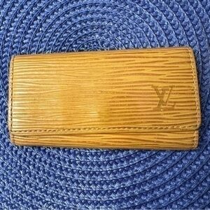 Louis Vuitton Epi leather 4 Ring Key Case. Yellow